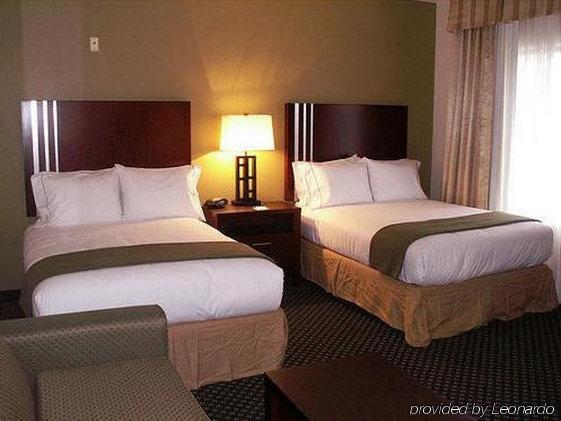 Holiday Inn Express & Suites Indianapolis - East By Ihg Habitación foto