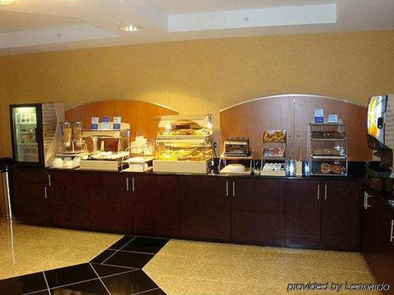 Holiday Inn Express & Suites Indianapolis - East By Ihg Restaurante foto