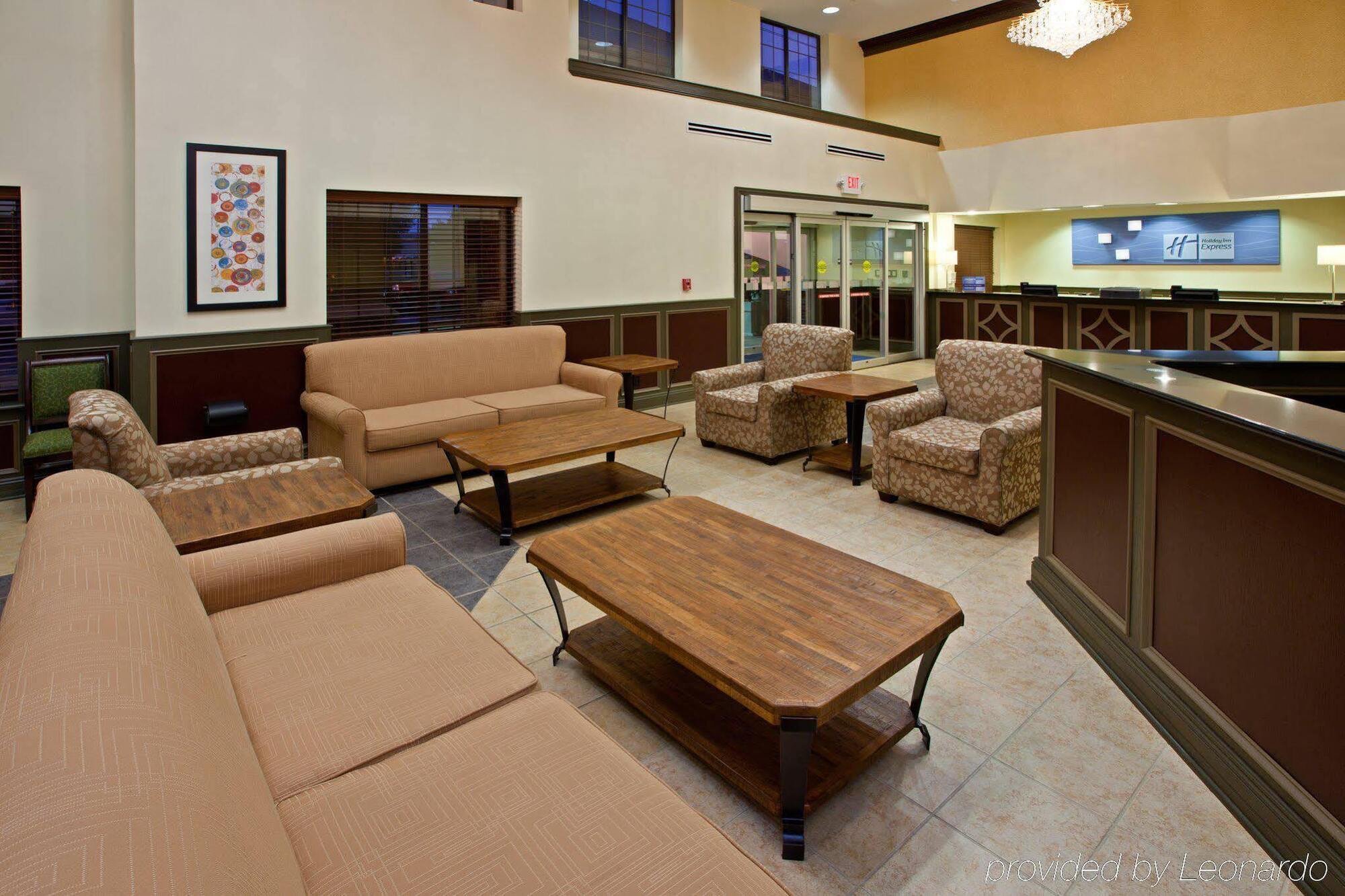 Holiday Inn Express & Suites Indianapolis - East By Ihg Exterior foto